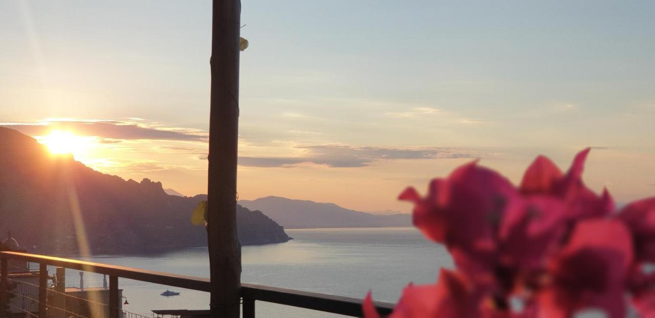 Villa Grace Amalfi Seaview ภายนอก รูปภาพ