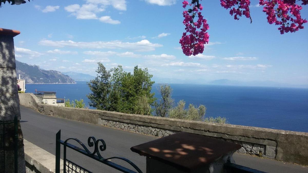 Villa Grace Amalfi Seaview ภายนอก รูปภาพ