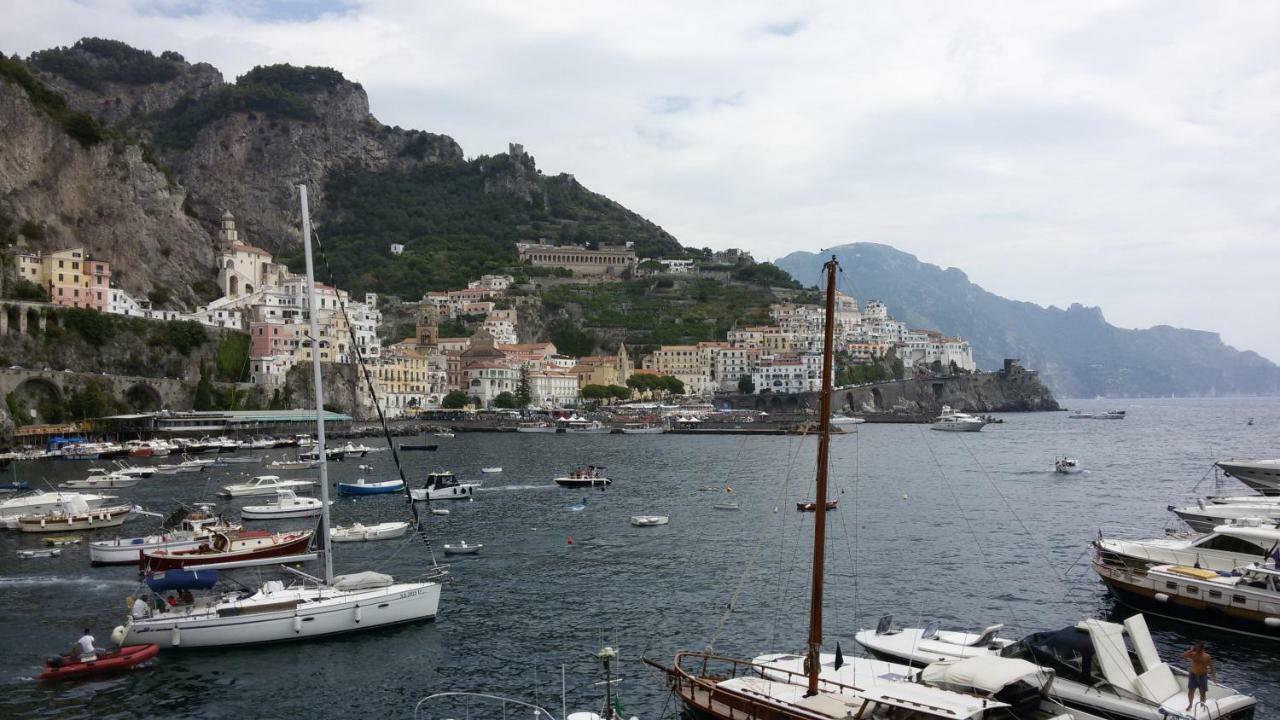 Villa Grace Amalfi Seaview ภายนอก รูปภาพ